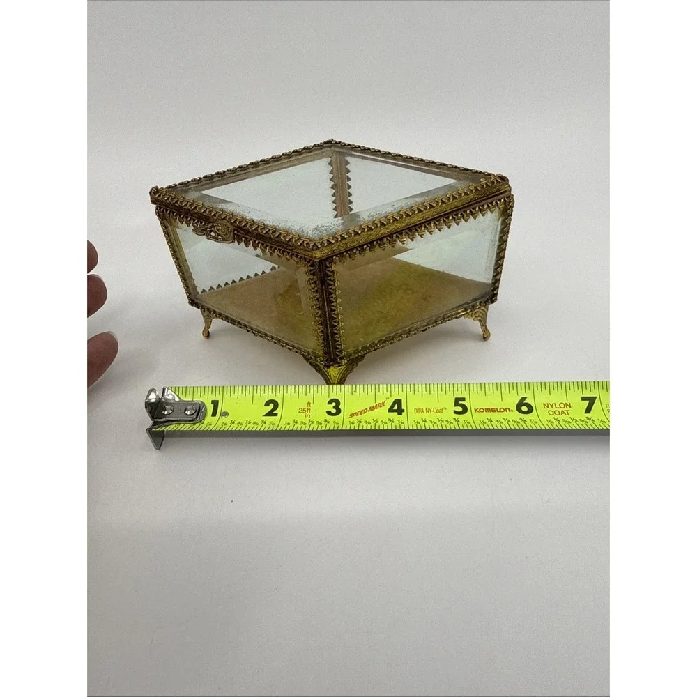 Vtg StyleBuilt Jewelry Box With Beveled Glass Diamond Shape‎ Pedestal